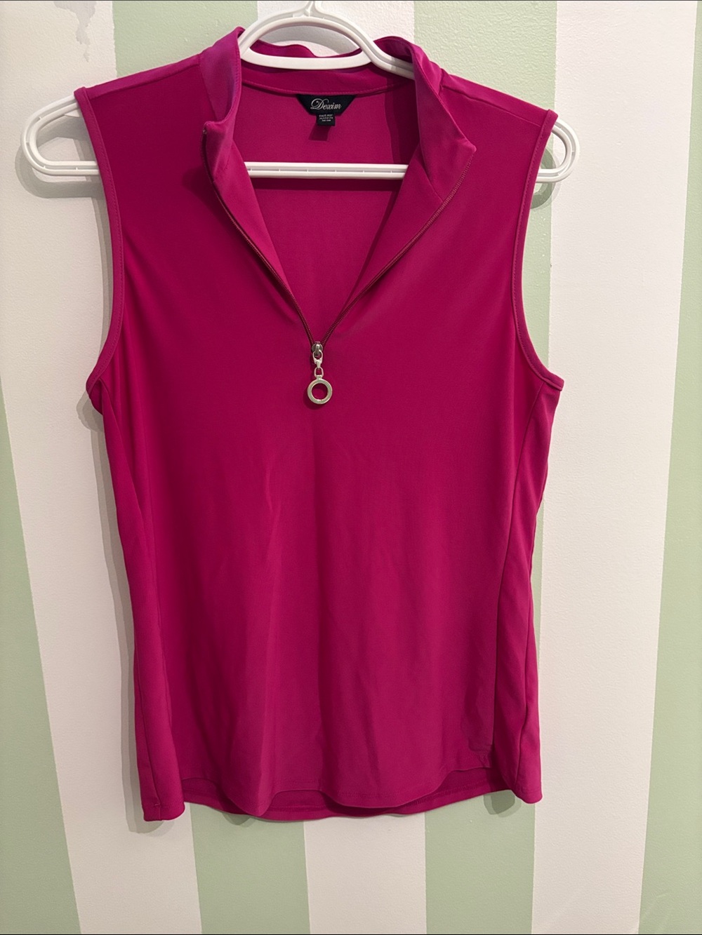 Dex Sleeveless Zip Tank in Fuchsia Pink